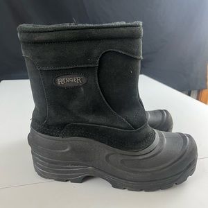 Ranger snow boots